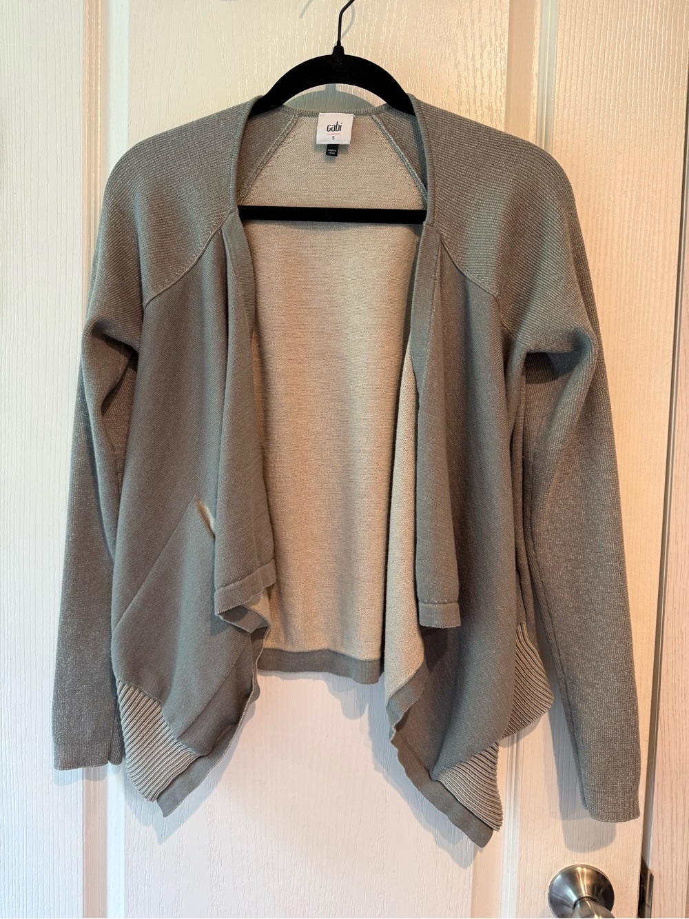 CAbi Draped Open-Front Cardigan in Light Gray